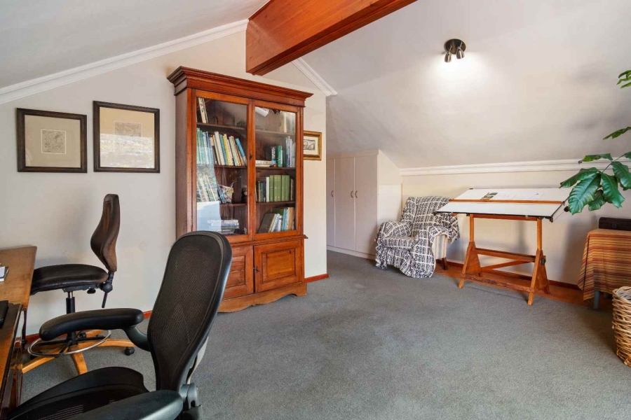 4 Bedroom Property for Sale in Oakhurst Estate Western Cape